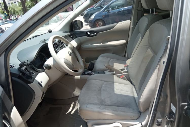 Used Nissan Tiida 2011 1.6L CVT Smart Version Left Front Seat