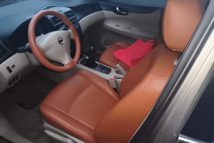 Used Nissan Tiida 2011 1.6L Manual Comfort Edition Left Front Seat