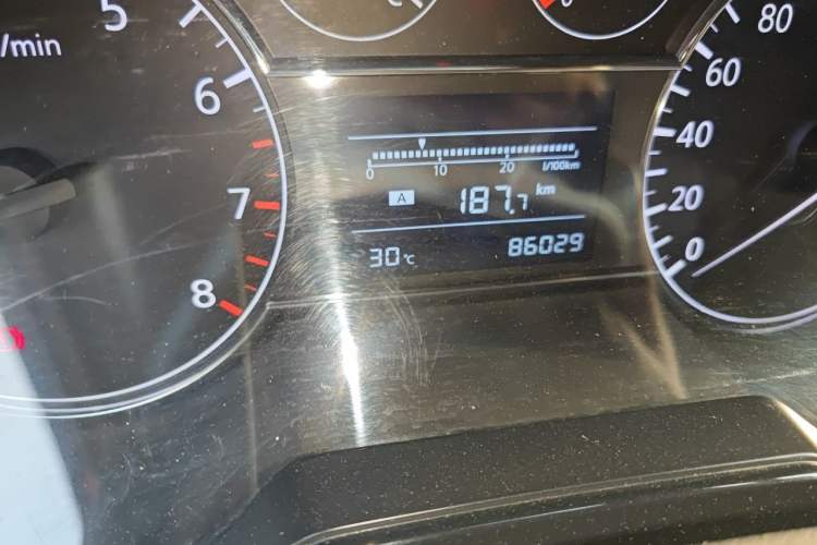 Used Nissan Tiida 2011 1.6L Manual Smart Version Odometer Close Up