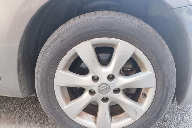 Used Nissan Tiida 2011 1.6L CVT Comfort Model Right Front Wheel Hub