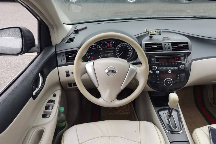 Used Nissan Tiida 2011 1.6L CVT Smart Version Steering Wheel