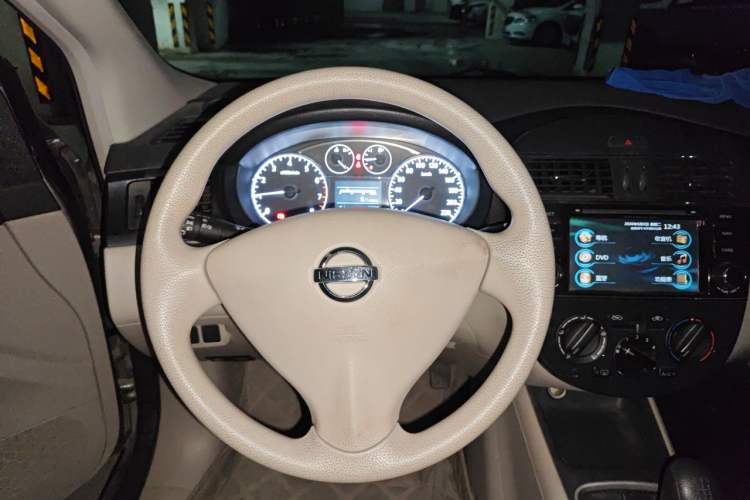 Used Nissan Tiida 2011 1.6L Manual Comfort Edition Steering Wheel