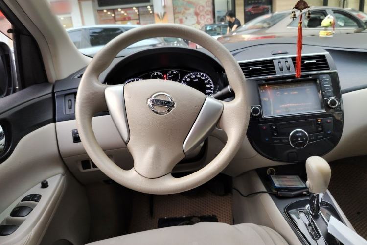Used Nissan Tiida 2011 1.6L CVT Smart Version Steering Wheel