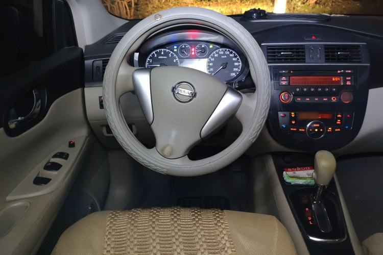Used Nissan Tiida 2011 1.6L CVT Smart Version Steering Wheel