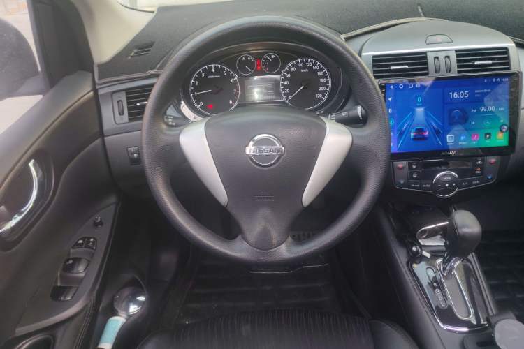 Used Nissan Tiida 2011 1.6L CVT Smart Version Steering Wheel