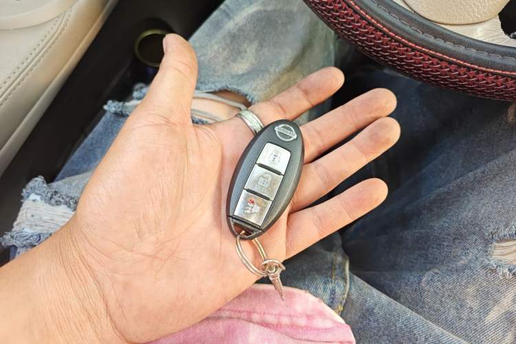 Used Nissan Tiida 2011 1.6L Manual Smart Version Vehicle Key