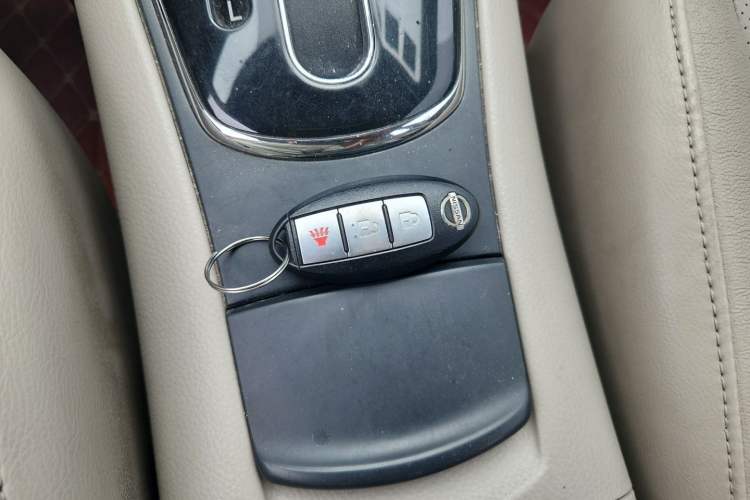 Used Nissan Tiida 2011 1.6L CVT Luxury Edition Vehicle Key