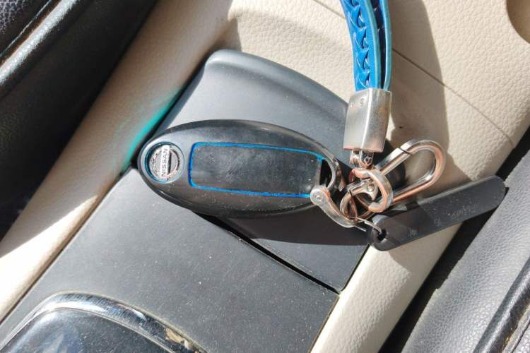 Used Nissan Tiida 2011 1.6L CVT Smart Version Vehicle Key