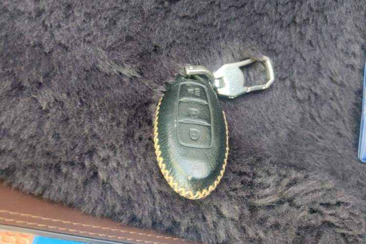 Used Nissan Tiida 2011 1.6L CVT Smart Version Vehicle Key