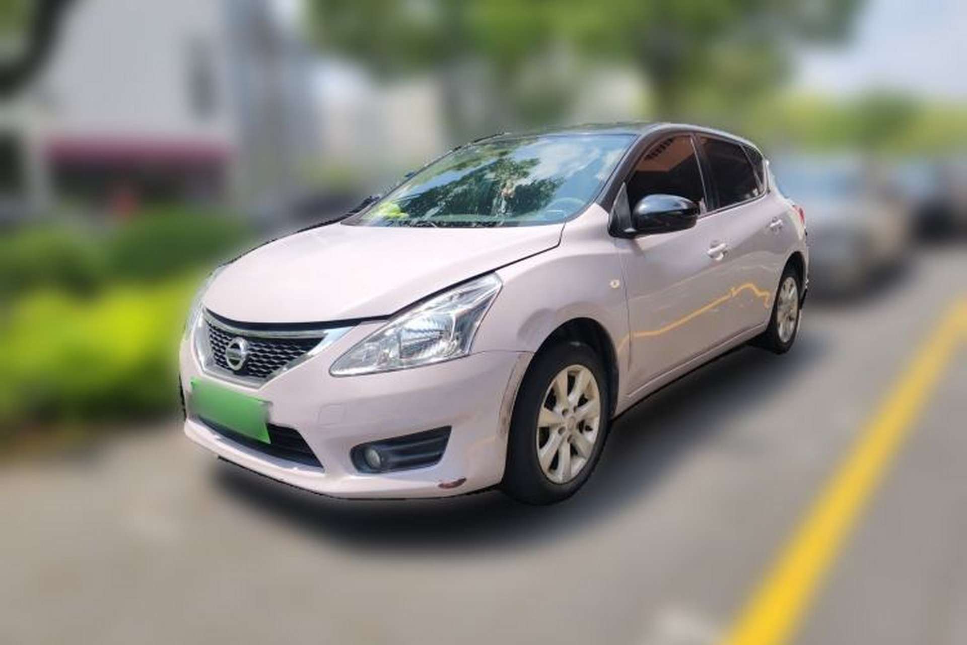 Used Nissan Tiida 2011 1.6L CVT Smart Version Front Left 45 Deg