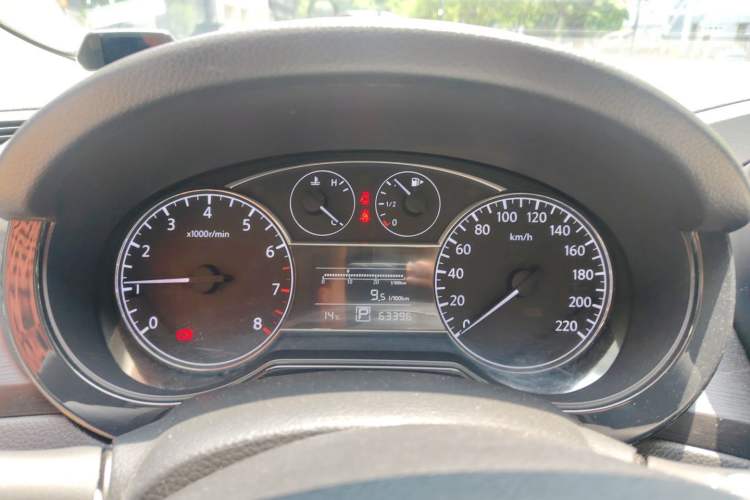 Used Nissan Tiida 2011 1.6L CVT Smart Version Instrument Cluster