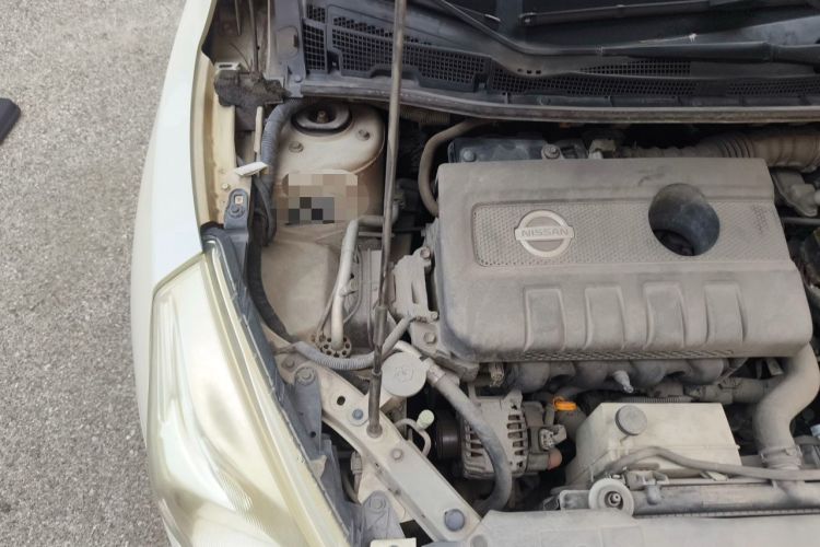 Used Nissan Tiida 2011 1.6L CVT Smart Version Engine Bay Right