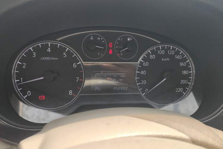 Used Nissan Tiida 2011 1.6L Manual Comfort Edition Instrument Cluster