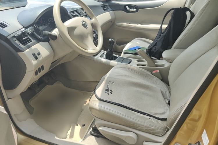 Used Nissan Tiida 2011 1.6L Manual Comfort Edition Left Front Seat