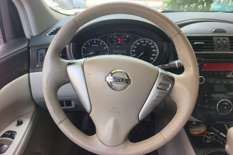 Used Nissan Tiida 2011 1.6L CVT Luxury Edition Steering Wheel