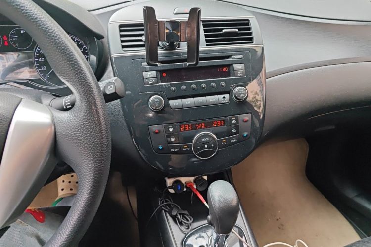 Used Nissan Tiida 2011 1.6L CVT Smart Version Audio And AC Panel