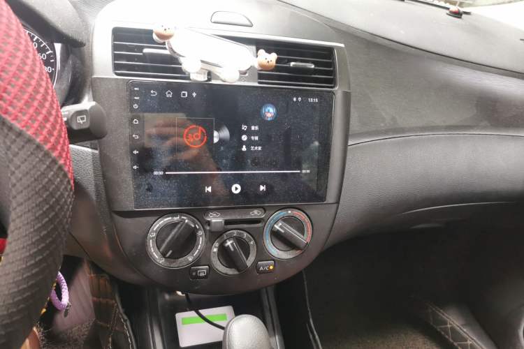 Used Nissan Tiida 2011 1.6L CVT Comfort Model Audio And AC Panel