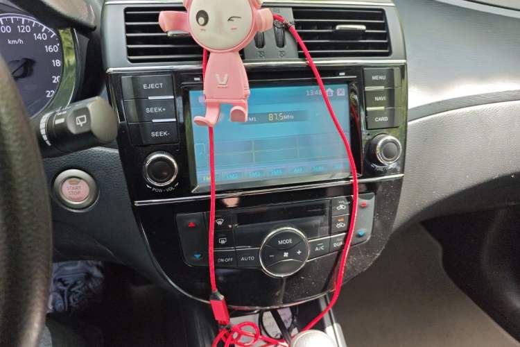 Used Nissan Tiida 2011 1.6L CVT Smart Version Audio And AC Panel