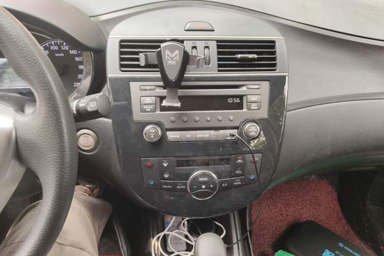 Used Nissan Tiida 2011 1.6L CVT Smart Version Audio And AC Panel