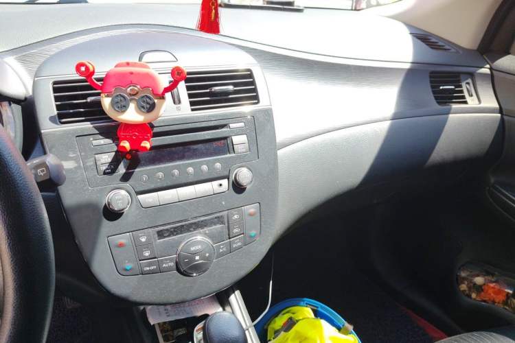 Used Nissan Tiida 2011 1.6L CVT Smart Version Audio And AC Panel