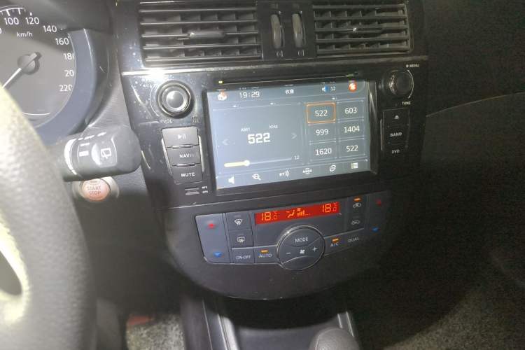 Used Nissan Tiida 2011 1.6L CVT Smart Version Audio And AC Panel