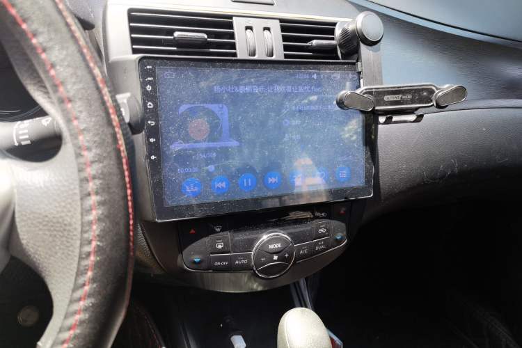 Used Nissan Tiida 2011 1.6L CVT Smart Version Audio And AC Panel