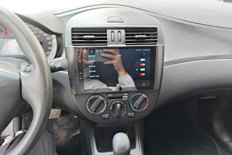 Used Nissan Tiida 2011 1.6L CVT Comfort Model Audio And AC Panel