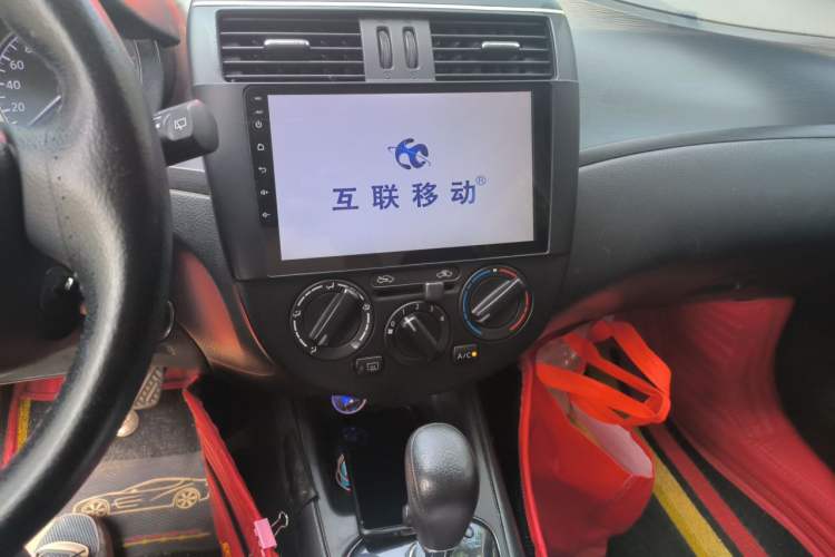 Used Nissan Tiida 2011 1.6L CVT Comfort Model Audio And AC Panel