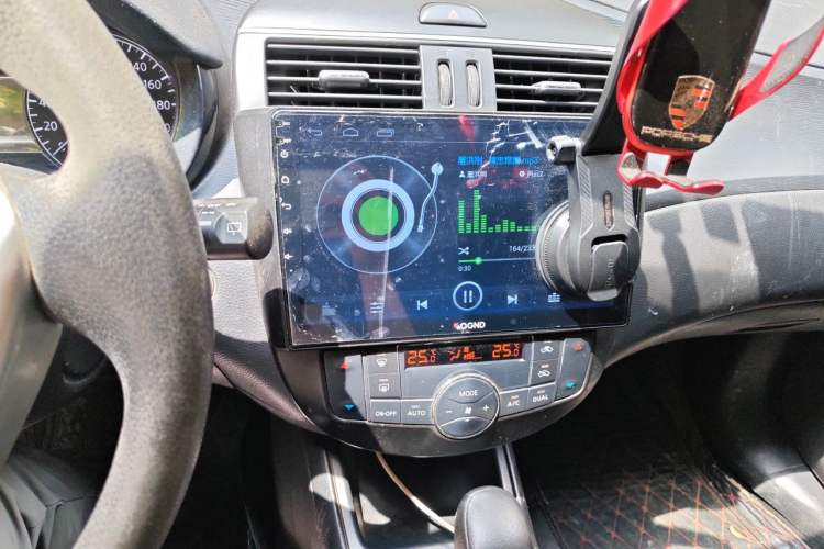 Used Nissan Tiida 2011 1.6L CVT Smart Version Audio And AC Panel