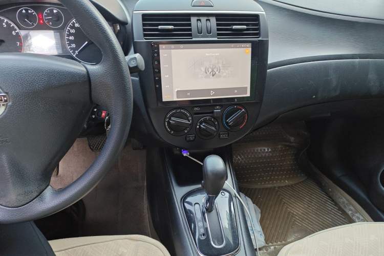 Used Nissan Tiida 2011 1.6L CVT Comfort Model Audio And AC Panel