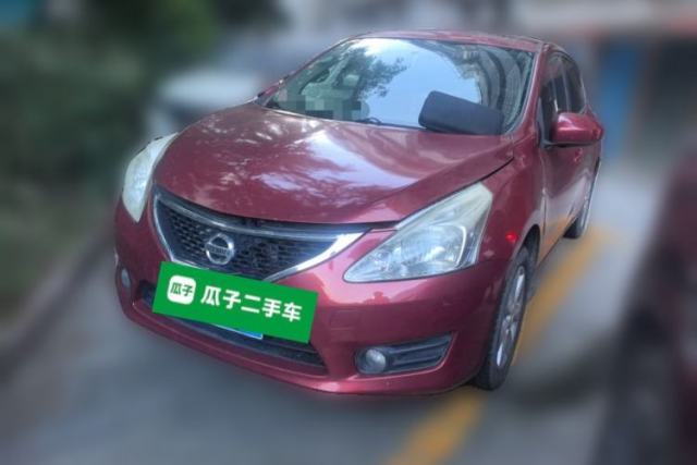 Ojetý Nissan Tiida 2011 1.6L CVT Smart Version