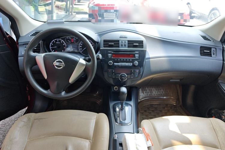 Used Nissan Tiida 2011 1.6L CVT Smart Version Center Console