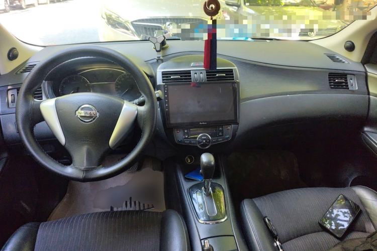 Used Nissan Tiida 2011 1.6L CVT Smart Version Center Console