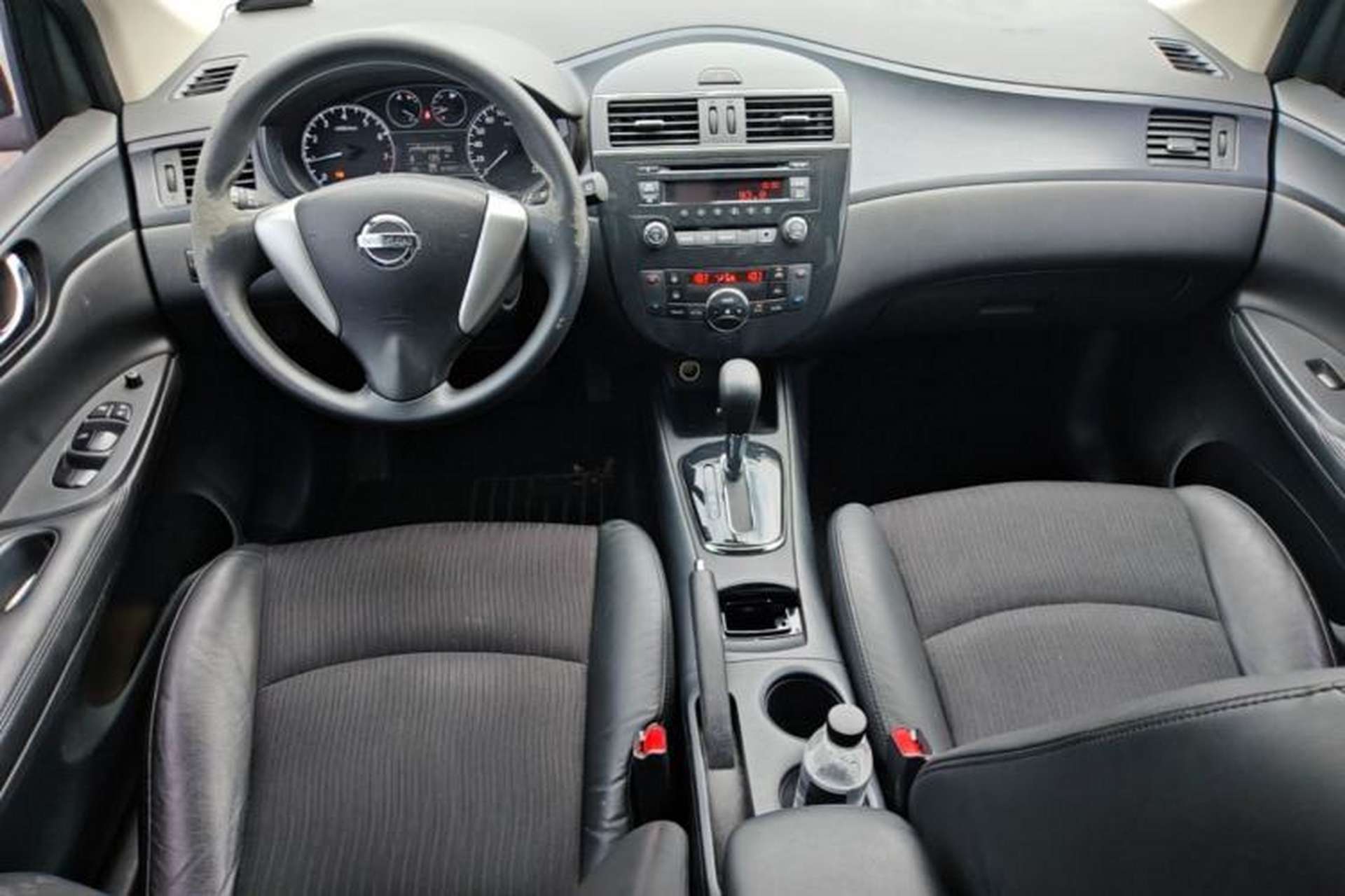 Used Nissan Tiida 2011 1.6L CVT Smart Version Center Console
