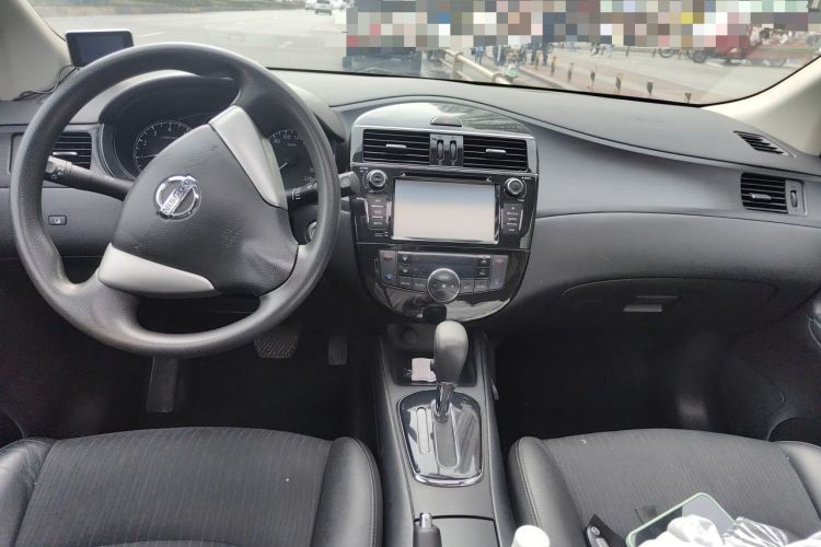 Used Nissan Tiida 2011 1.6L CVT Smart Version Center Console