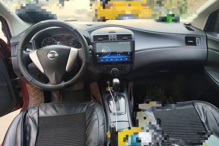 Used Nissan Tiida 2011 1.6L CVT Smart Version Center Console