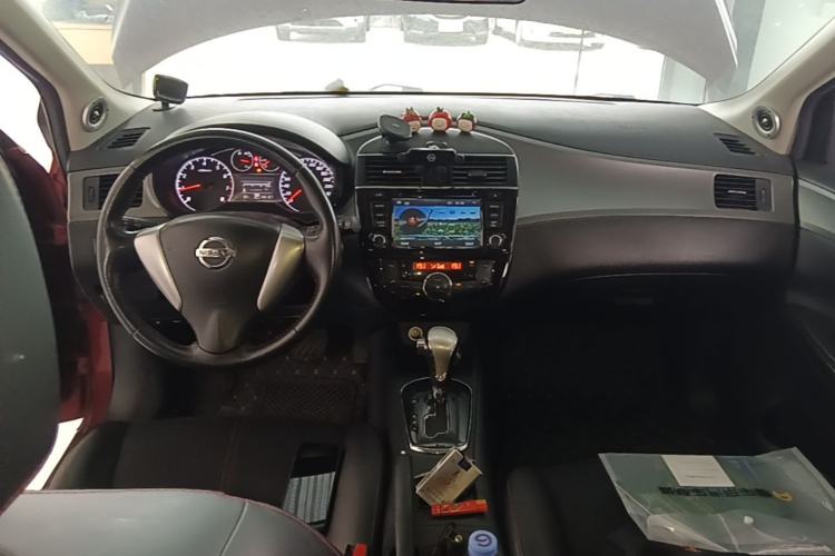 Used Nissan Tiida 2011 1.6T M-CVT Dynamic Edition Center Console