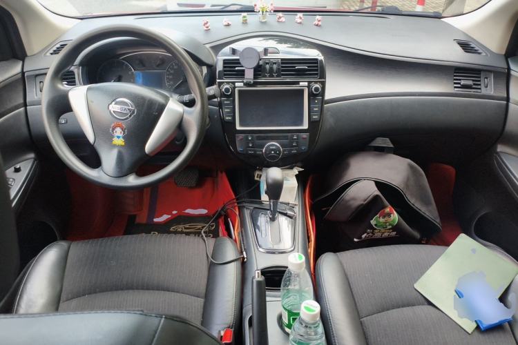 Used Nissan Tiida 2011 1.6L CVT Smart Version Center Console