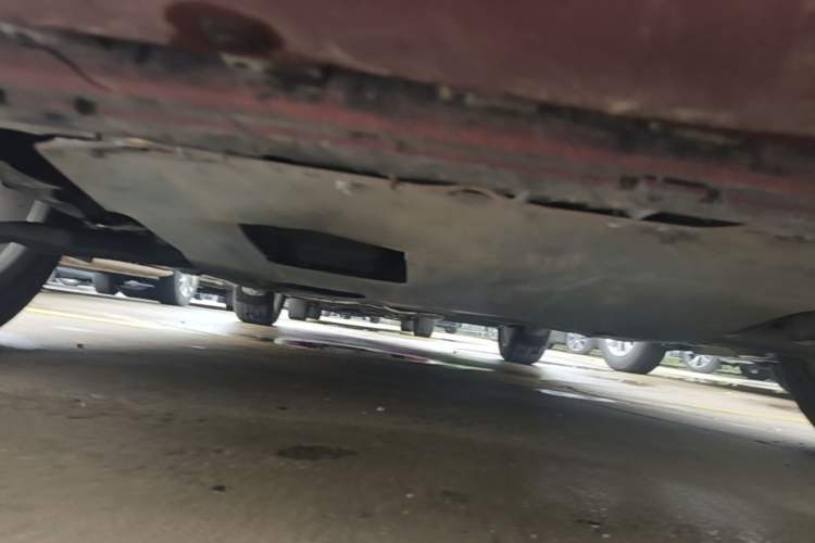 Used Nissan Tiida 2011 1.6T M-CVT Cool Edition Chassis Front