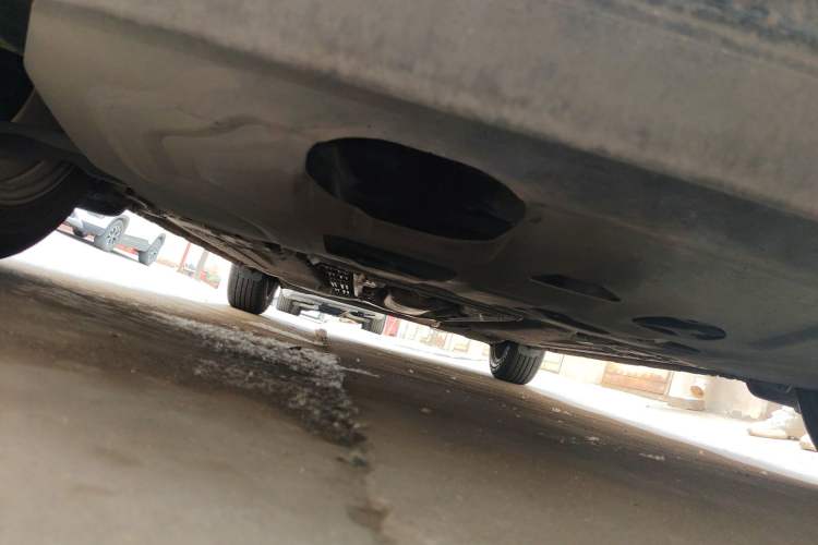 Used Nissan Tiida 2011 1.6L CVT Smart Version Chassis Front