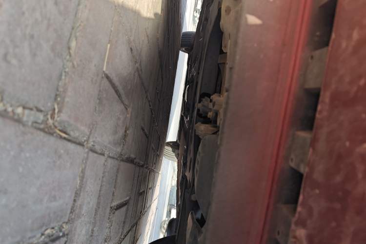 Used Nissan Tiida 2011 1.6L CVT Comfort Model Chassis Front