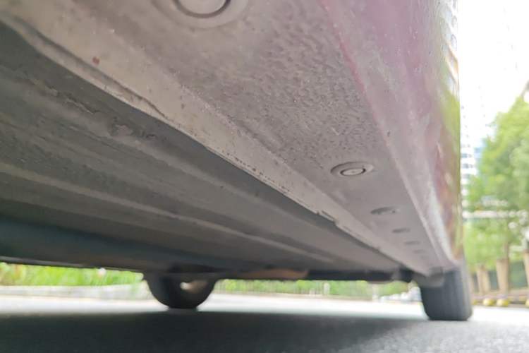 Used Nissan Tiida 2011 1.6L CVT Smart Version Chassis Front Left