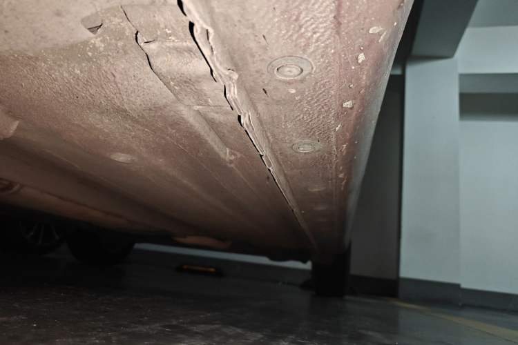 Used Nissan Tiida 2011 1.6L CVT Luxury Edition Chassis Front Left