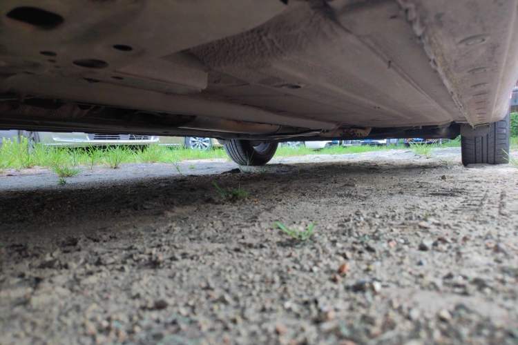 Used Nissan Tiida 2011 1.6L Manual Comfort Edition Chassis Front Left