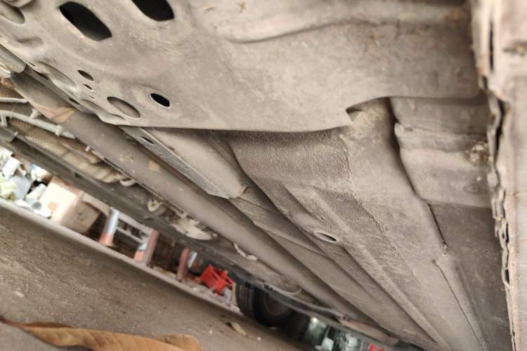 Used Nissan Tiida 2011 1.6L CVT Smart Version Chassis Front Left