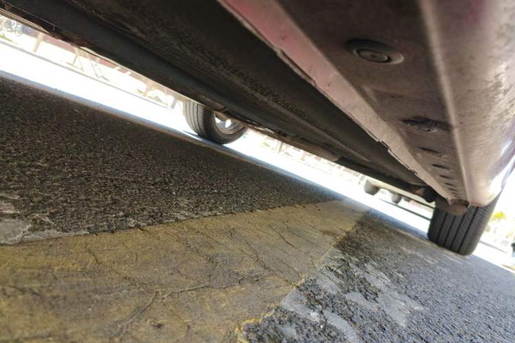 Used Nissan Tiida 2011 1.6L CVT Smart Version Chassis Front Left