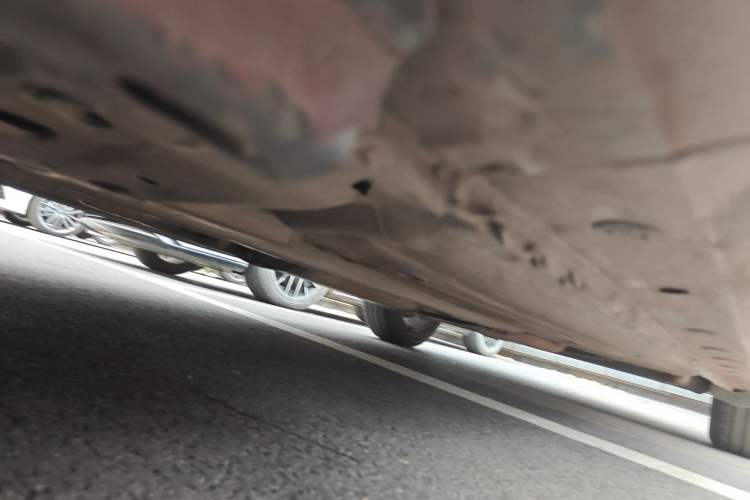 Used Nissan Tiida 2011 1.6L CVT Smart Version Chassis Front Left