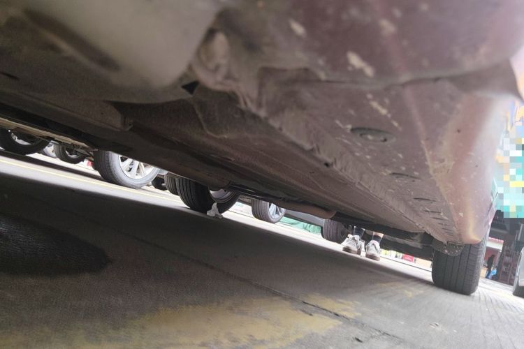Used Nissan Tiida 2011 1.6L CVT Comfort Model Chassis Front Left