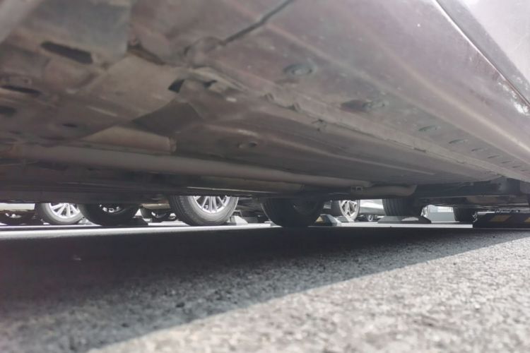 Used Nissan Tiida 2011 1.6L CVT Comfort Model Chassis Front Left