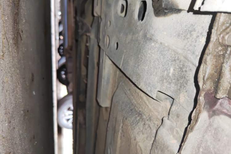 Used Nissan Tiida 2011 1.6L CVT Comfort Model Chassis Front Left